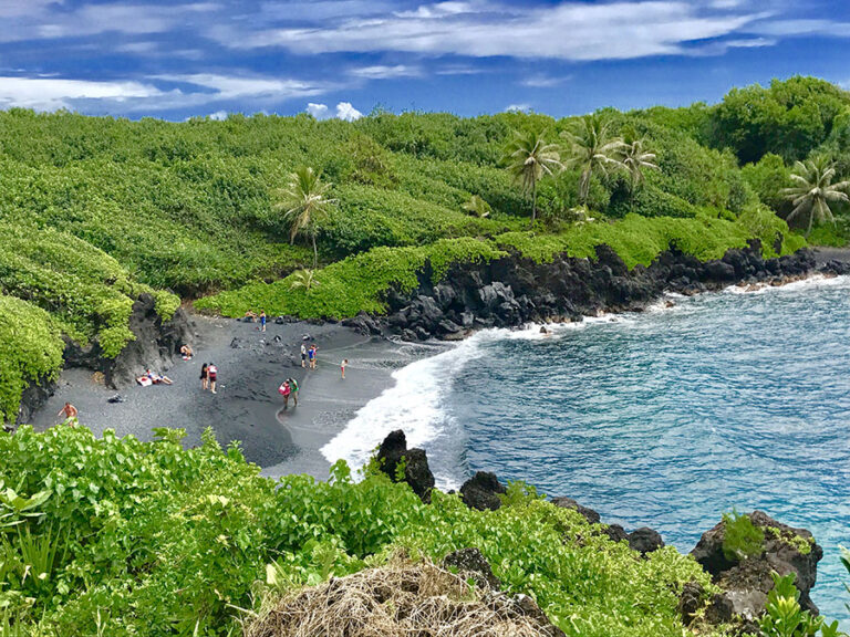 Black Sand Beach Waiʻānapanapa State Park